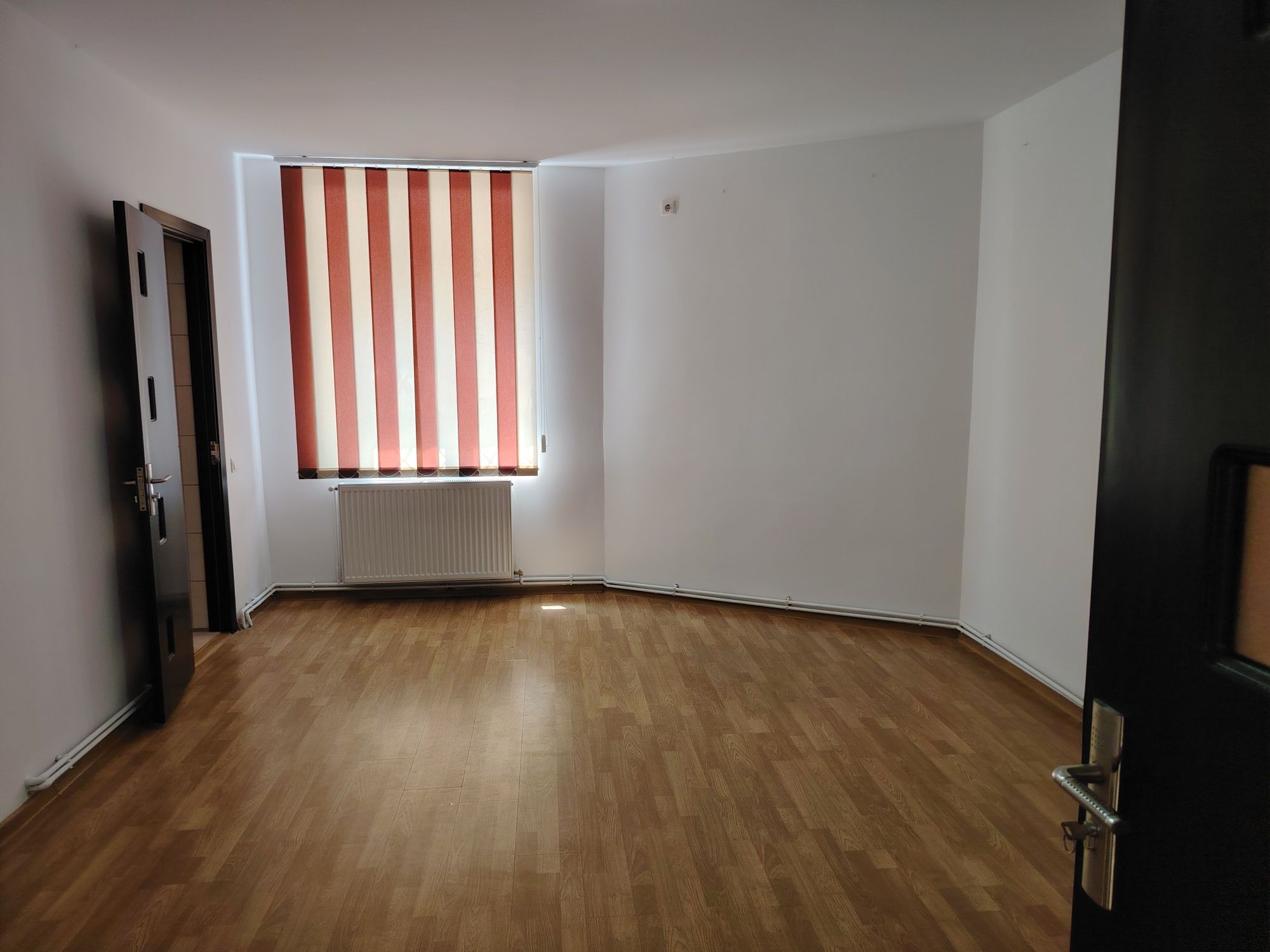 Închiriere casa metrou Tineretului