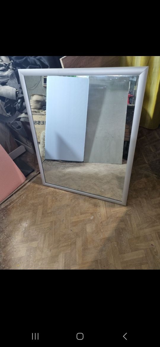 Продам два зеркала.