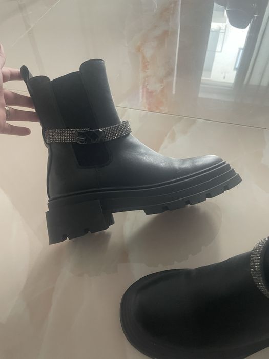 Ghete dama ………….