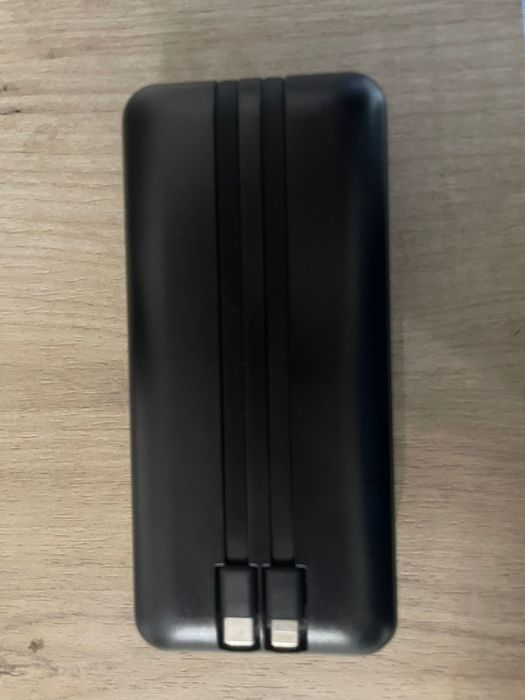 Vând baterie externa 40000mAhh