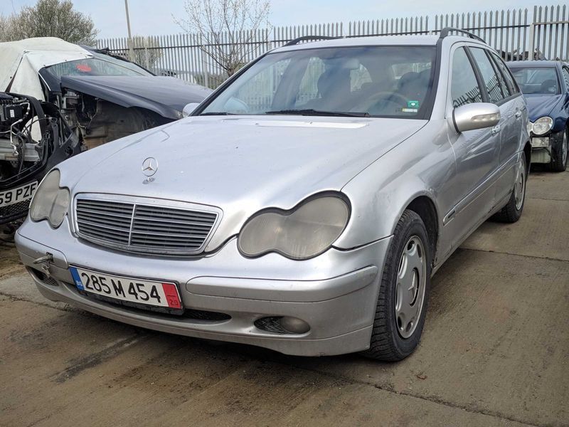 Mercedes W203 C200CDI КОМБИ НА ЧАСТИ