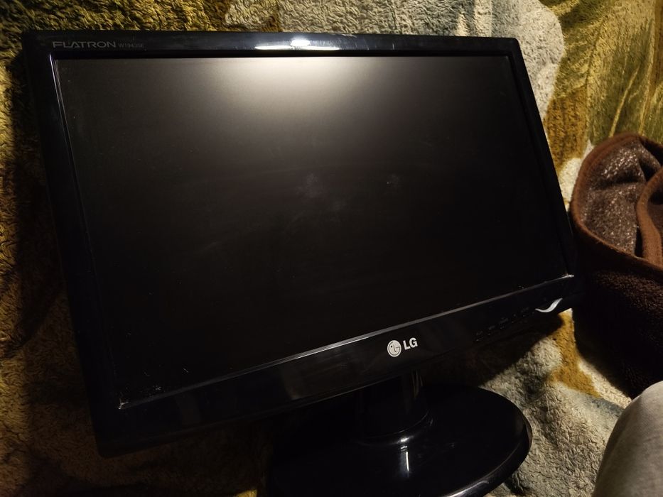 Продам монитор lg