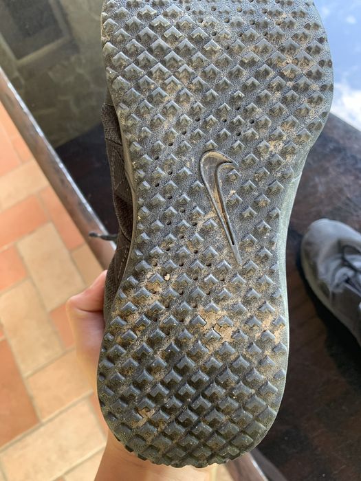 Nike pret negociabil
