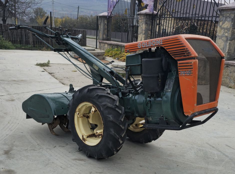 Vând motocultor Goldoni special 14cp diesel