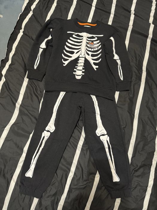 Lot haine copii marimea 122-128