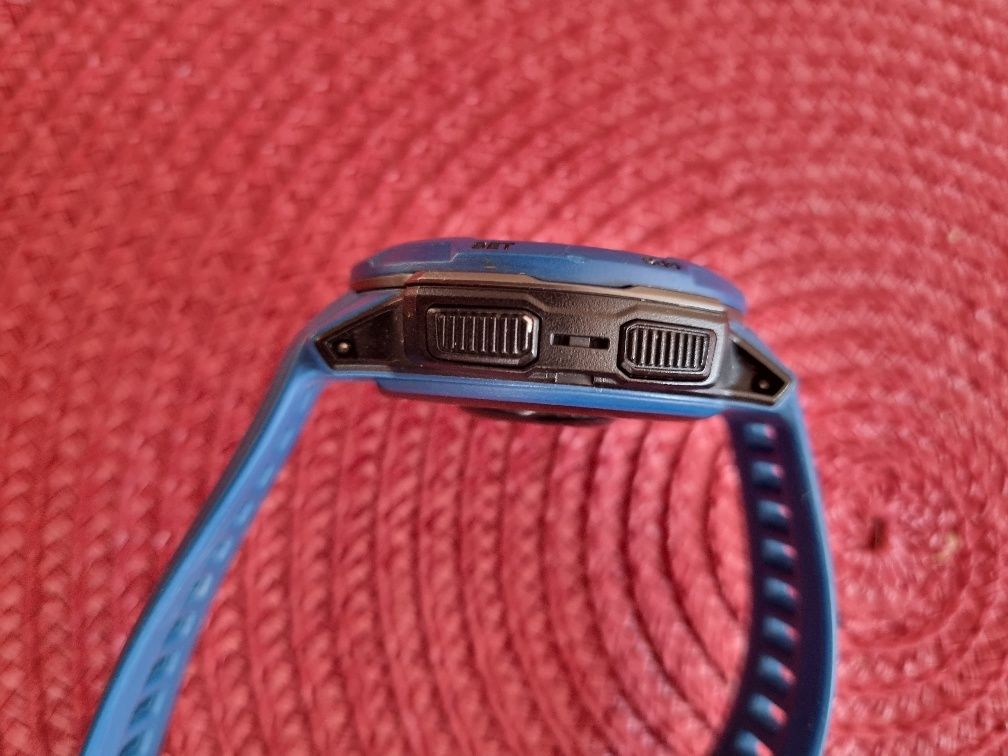 Garmin Instinct crossover SOLAR