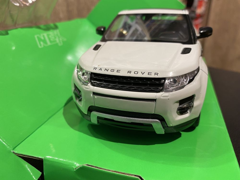 WELLY LAND ROVER RANGE ROVER EVOQUE machetă auto scara 1:24 noua