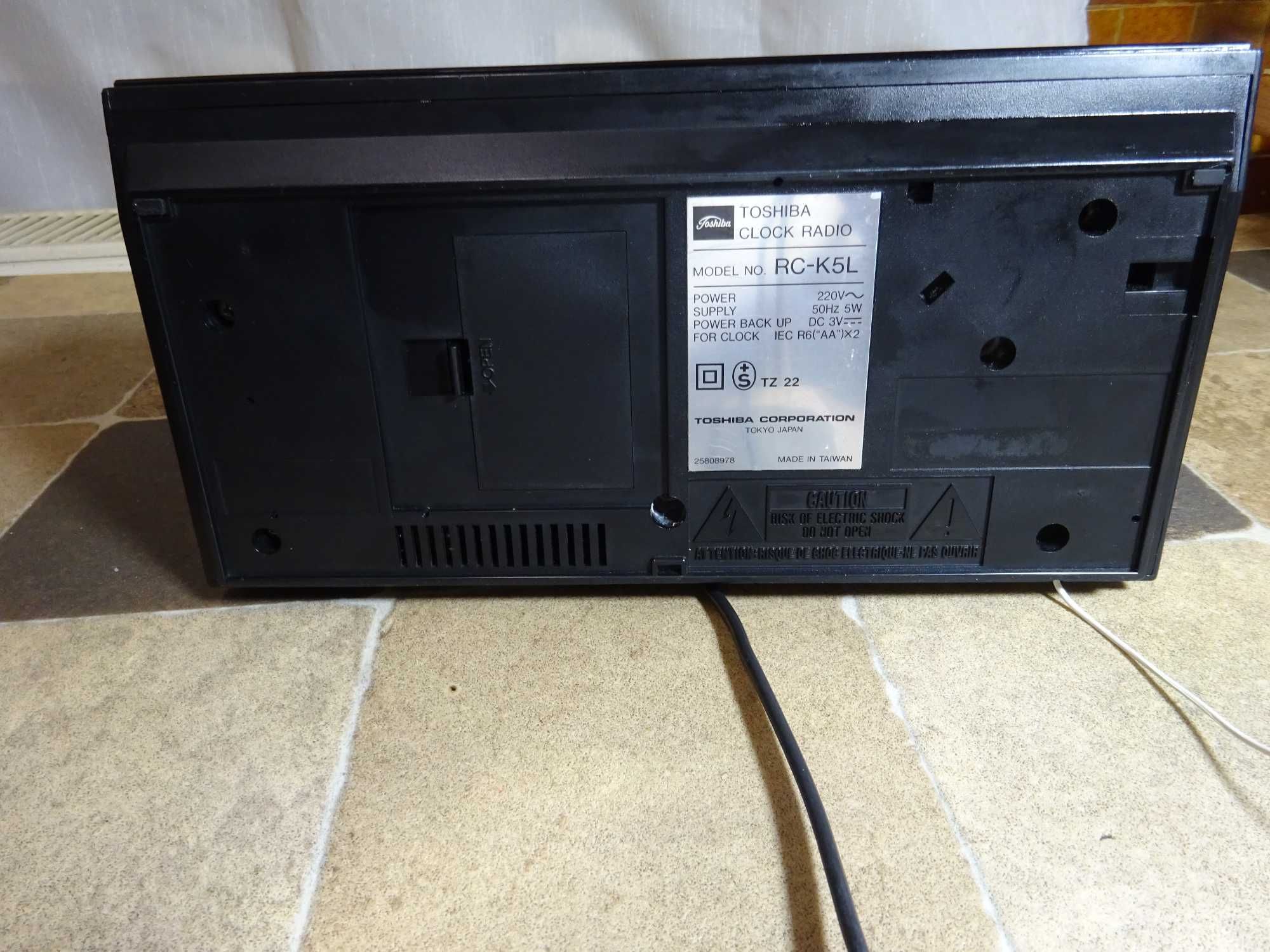 Aparat radio cu ceas vfd retro / Toshiba RC-K5L