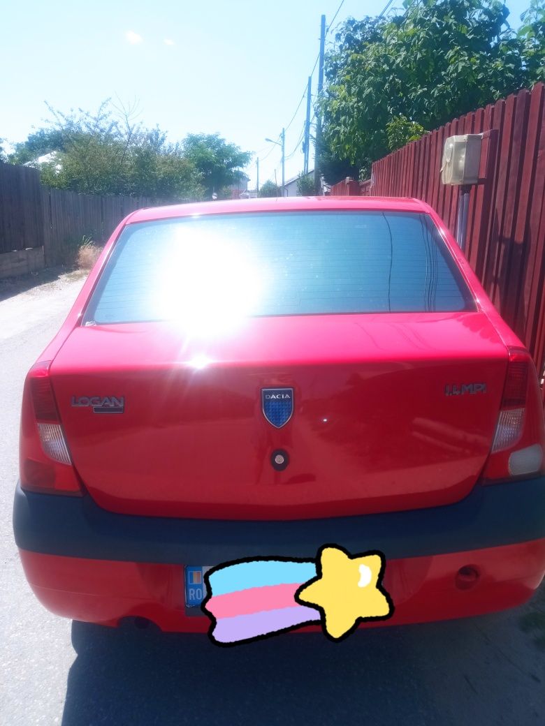 Vând Dacia Logan