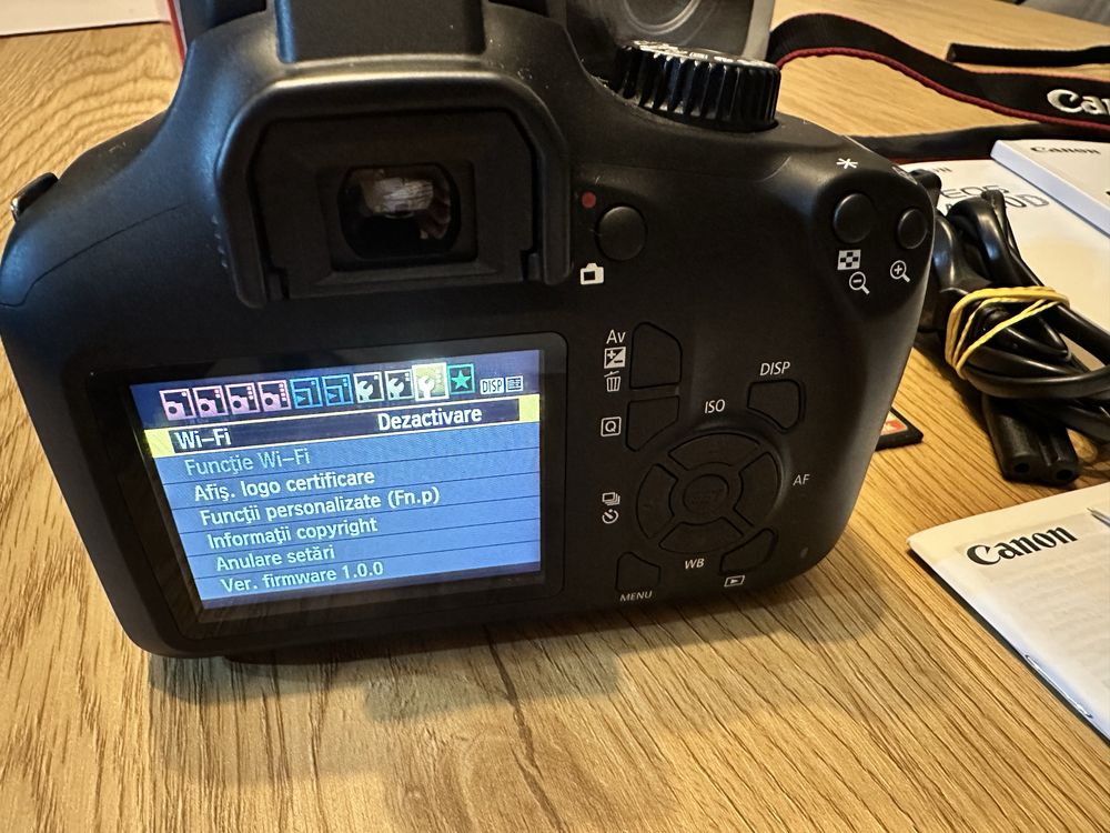 Aparat foto DSLR Canon EOS 4000D Full Box ! Ca noua ! + card 32gb !