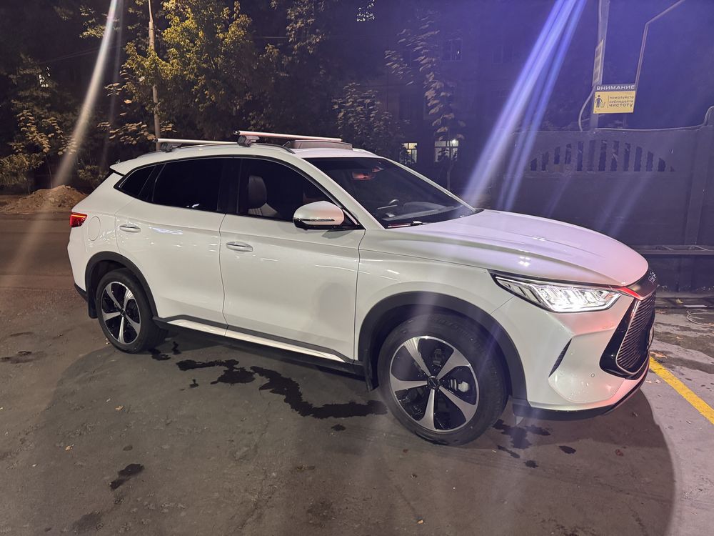 Продаётся BYD SONGгибрит 1поз 2023г.в