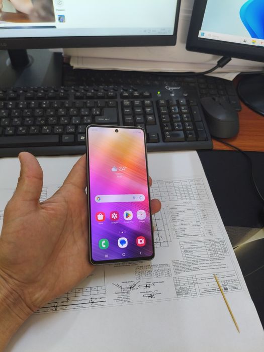 Samsung A73 5G 256gb(2023)ideal iwlawi zur aybi yuq tozza telefon