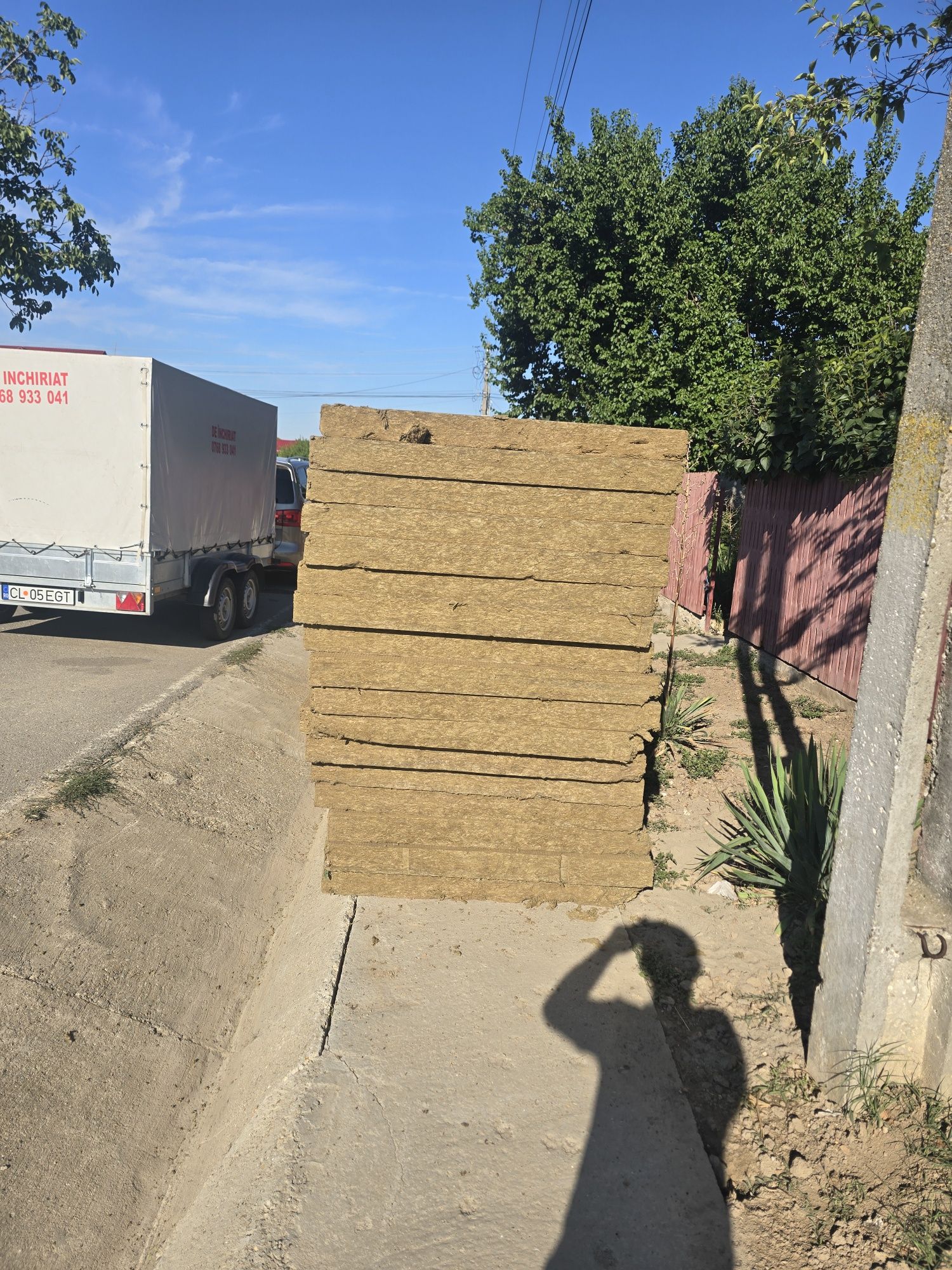 Vata bazaltica presată