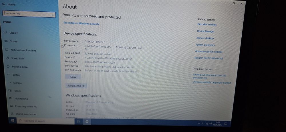 Laptop Lenovo ideapad y560