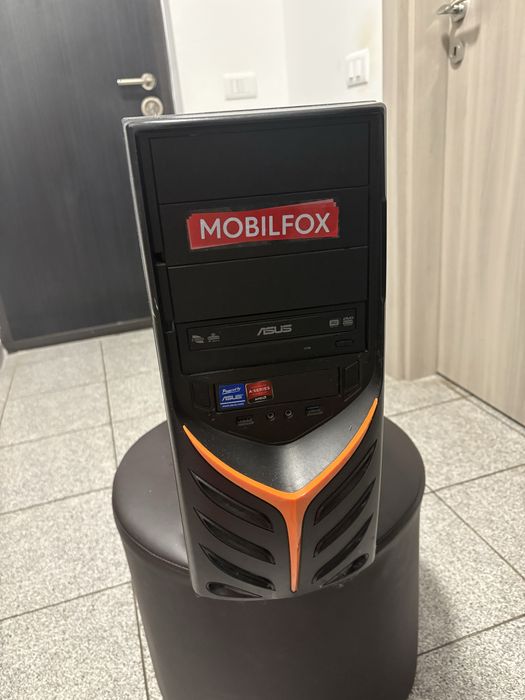 Calculator complet cu monitor