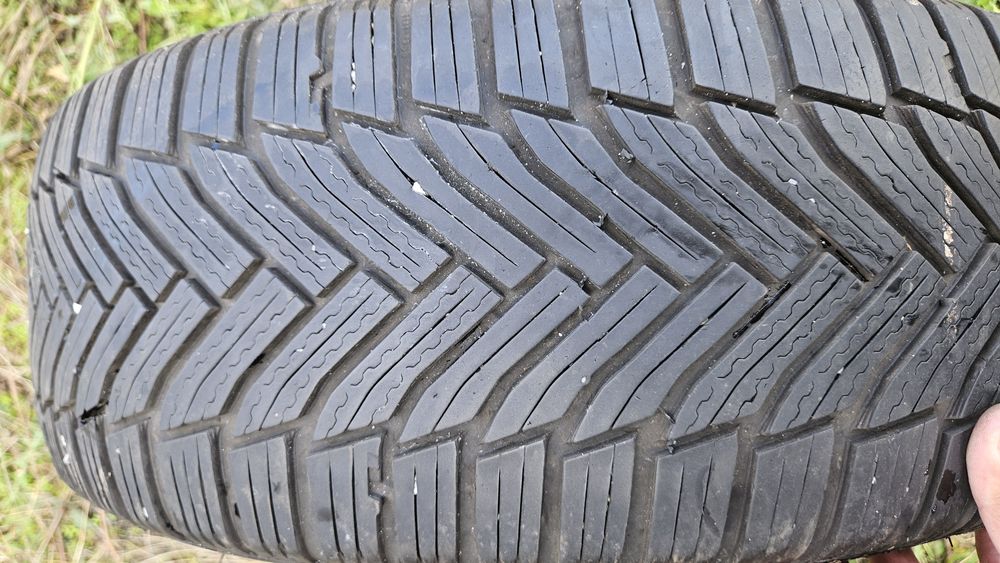 2бр гуми 215 60 16 дот 23 мишелин