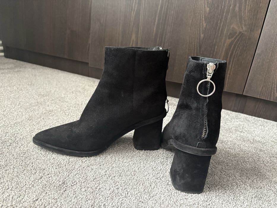 Botine negre cu toc confortabil