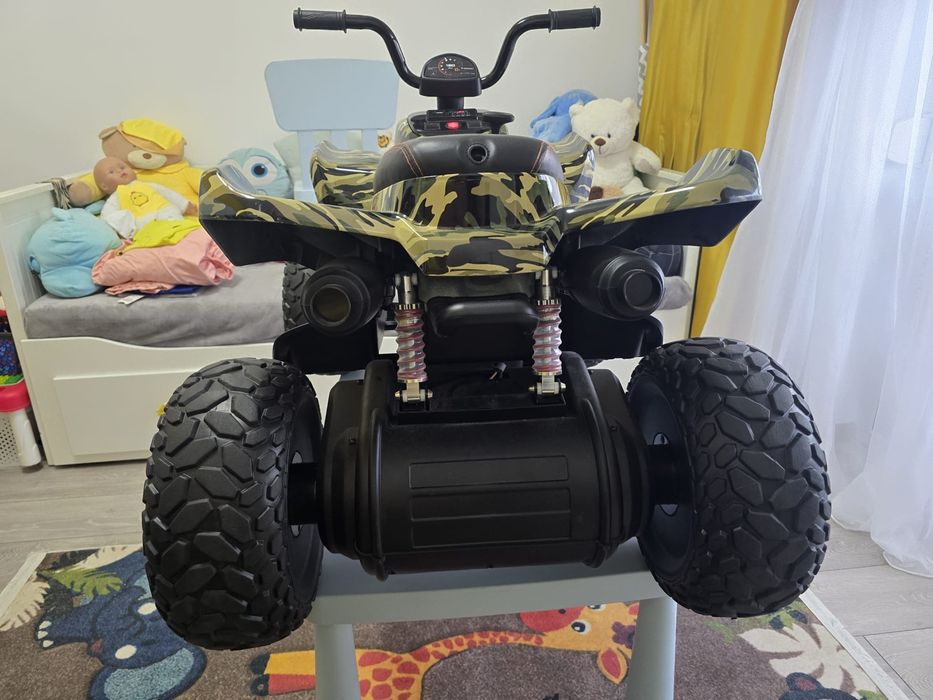 Atv copii cu varsta între 4-9 ani nou  nout scos doar din cutie , plim