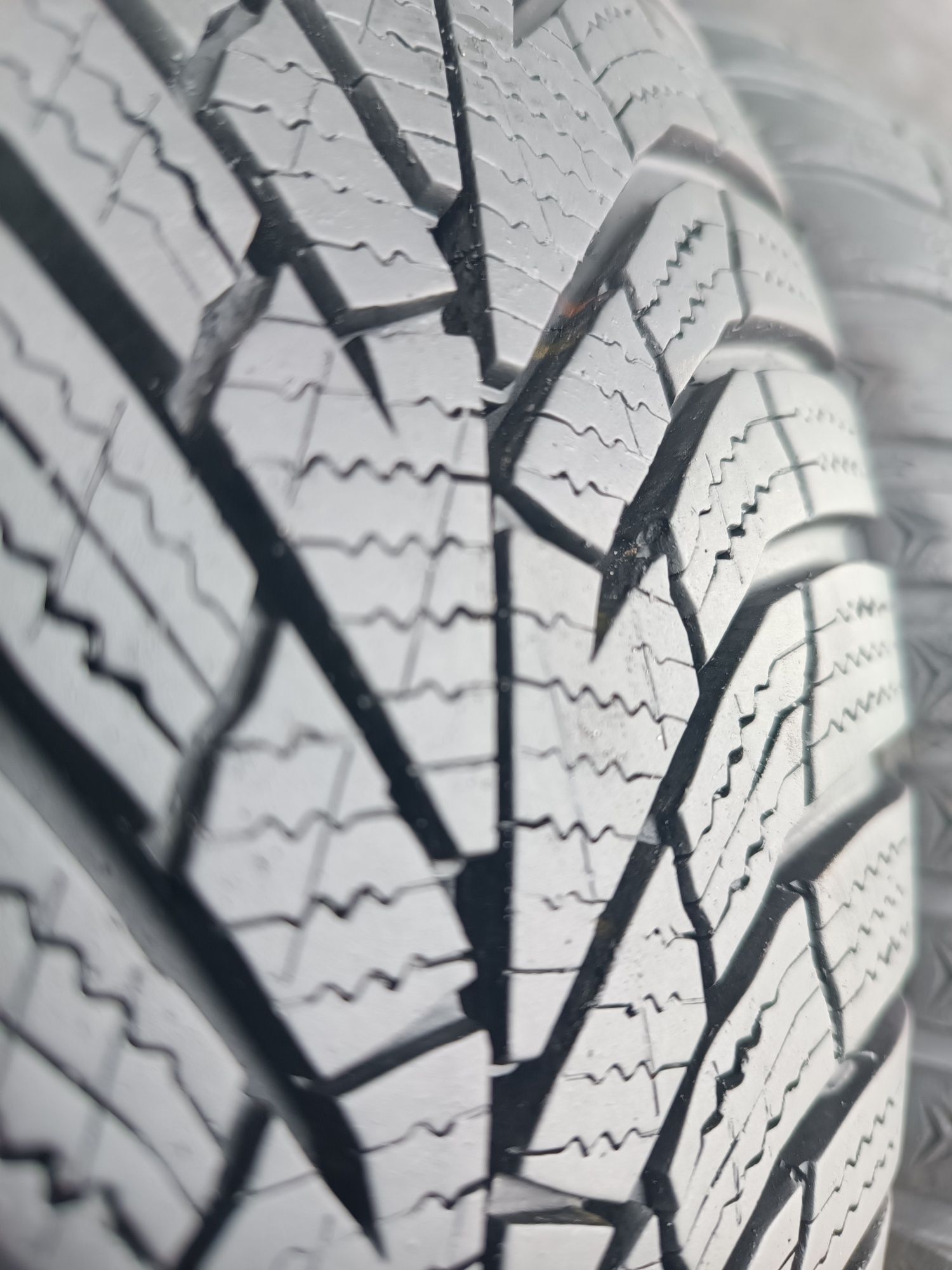 185/60/14 Kumho Дот 2623