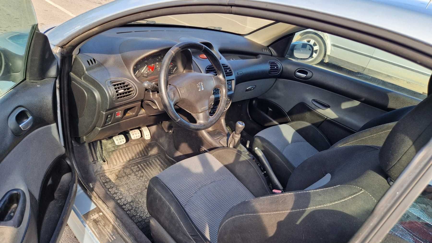 Peugeot 206 1.6i
