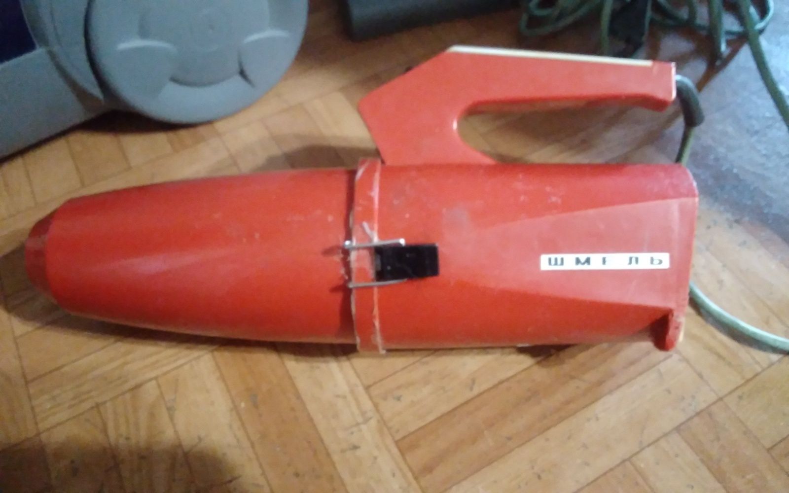 Продам 3 пылесоса