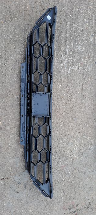 Grila bara fata Ford Puma ST-line 2024/2025