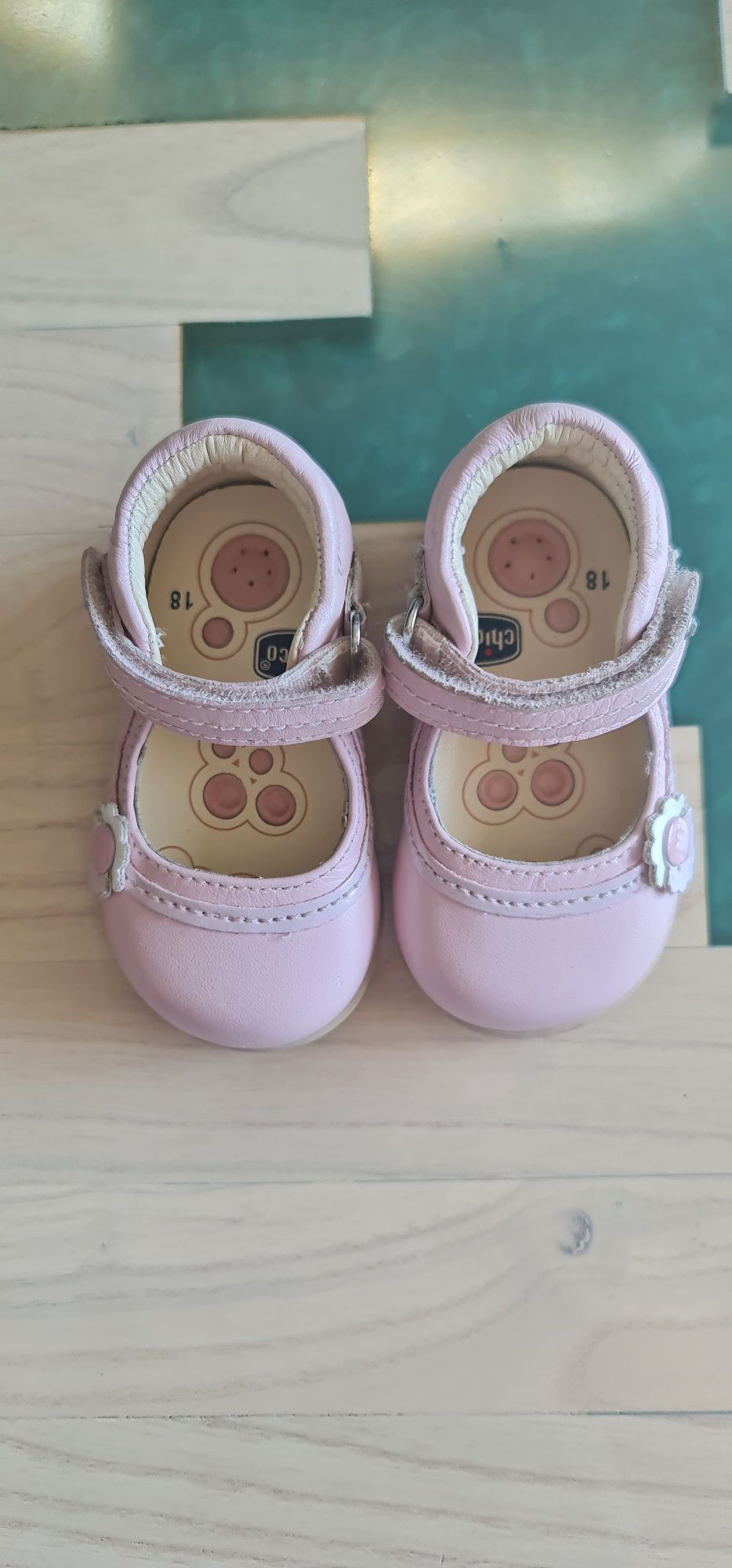 Детски обувки за прохождане Chicco 18 номер