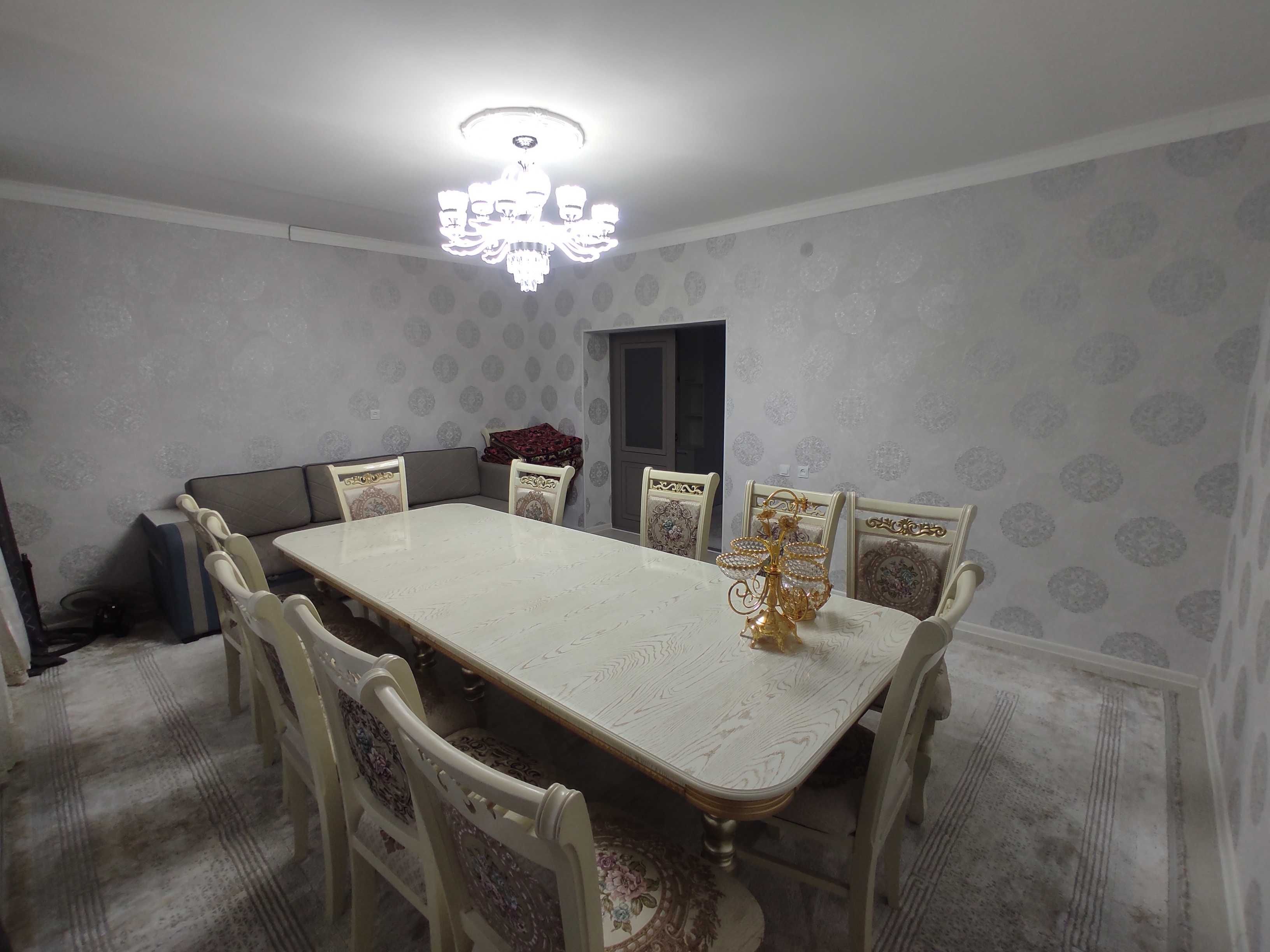 Продаётся квартира в центре Нукуса, 3/5/5, с новым, евро ремонтом.