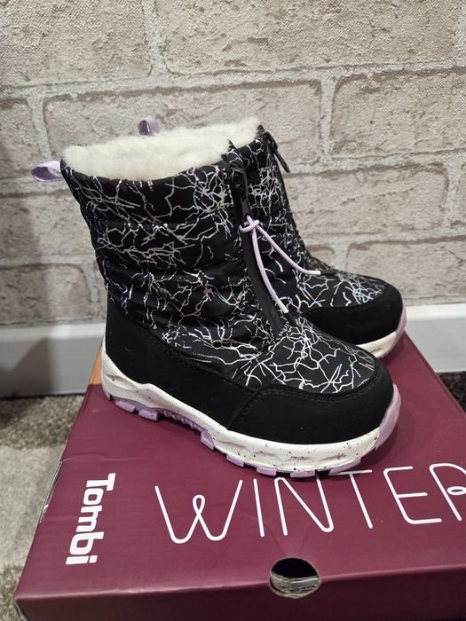 Продам детские зимние сапожки