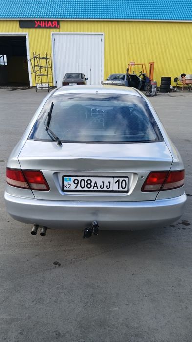 Продам машину  митсубиси галант 7 1993