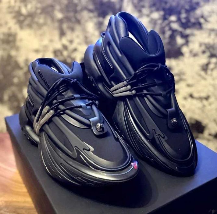 Adidasii/Sneakers Balmain Unicorn black