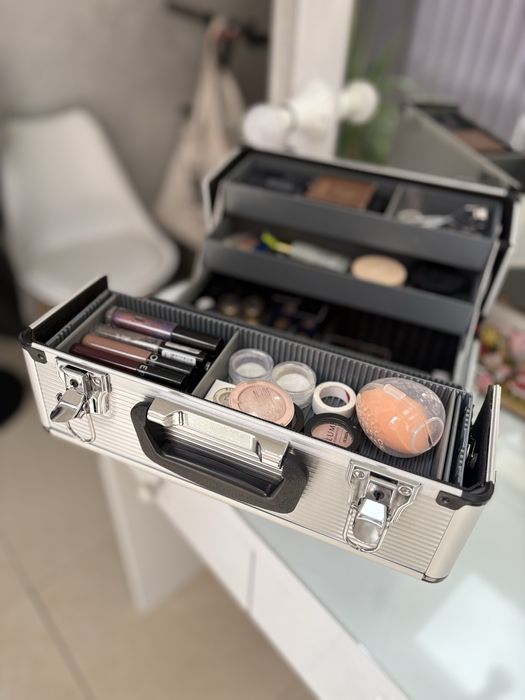 Куфар за грим kryolan