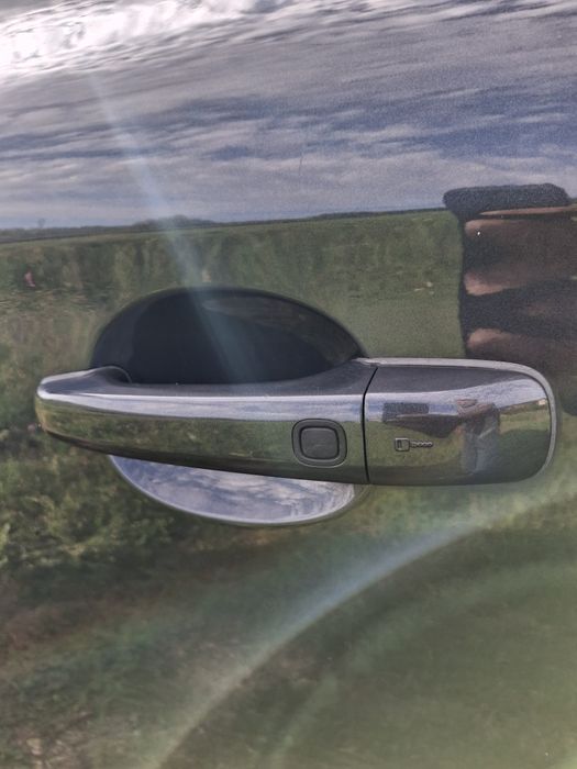 Volvo XC 60 2017
LICHIDARE STOC 11550 euro 
Motorizare: 2.0 Diesel, 1