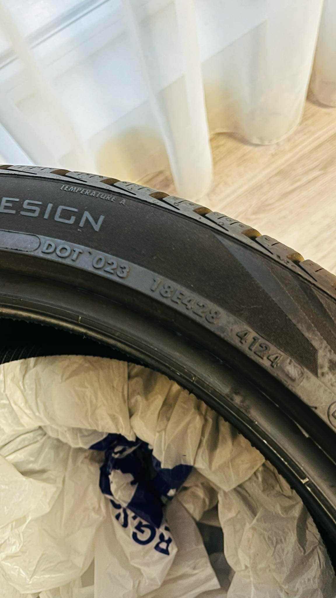 всесезонна гума Vredestein quatrac 235/40/19 дот 4124