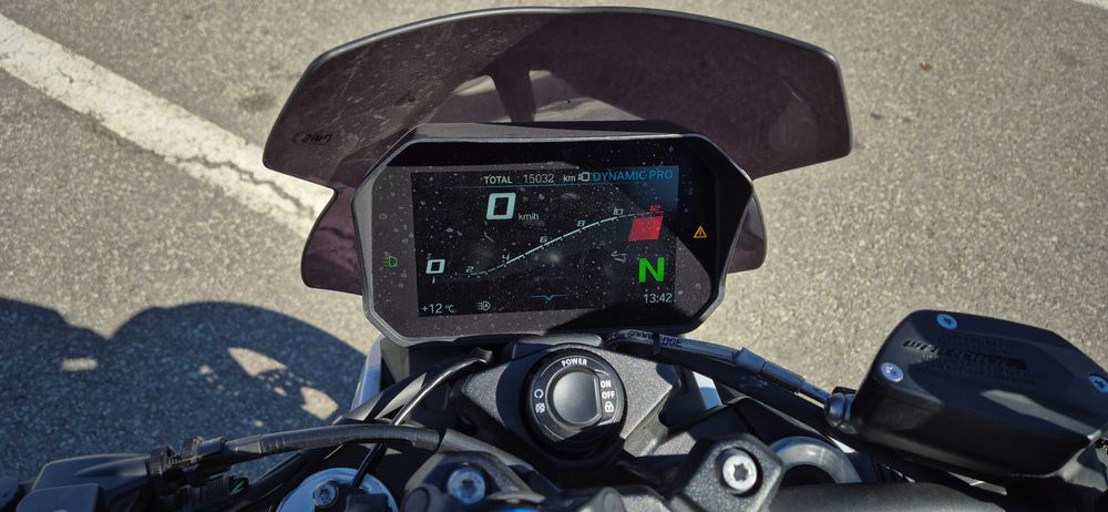 Moto NAKED BMW S1000R 2022