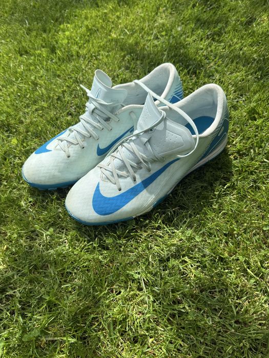 Adidasi de fotbal Nike de sintetic