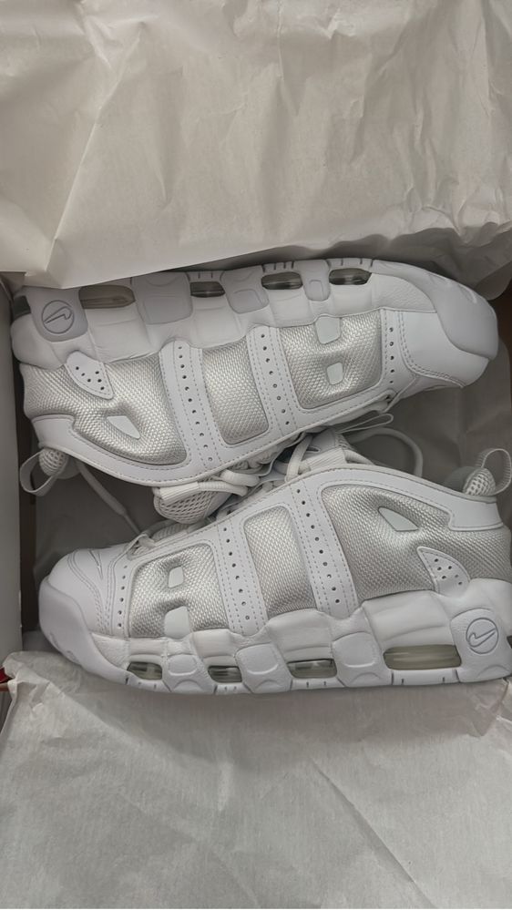 Nike Uptempo albi 40 model nou originali factura