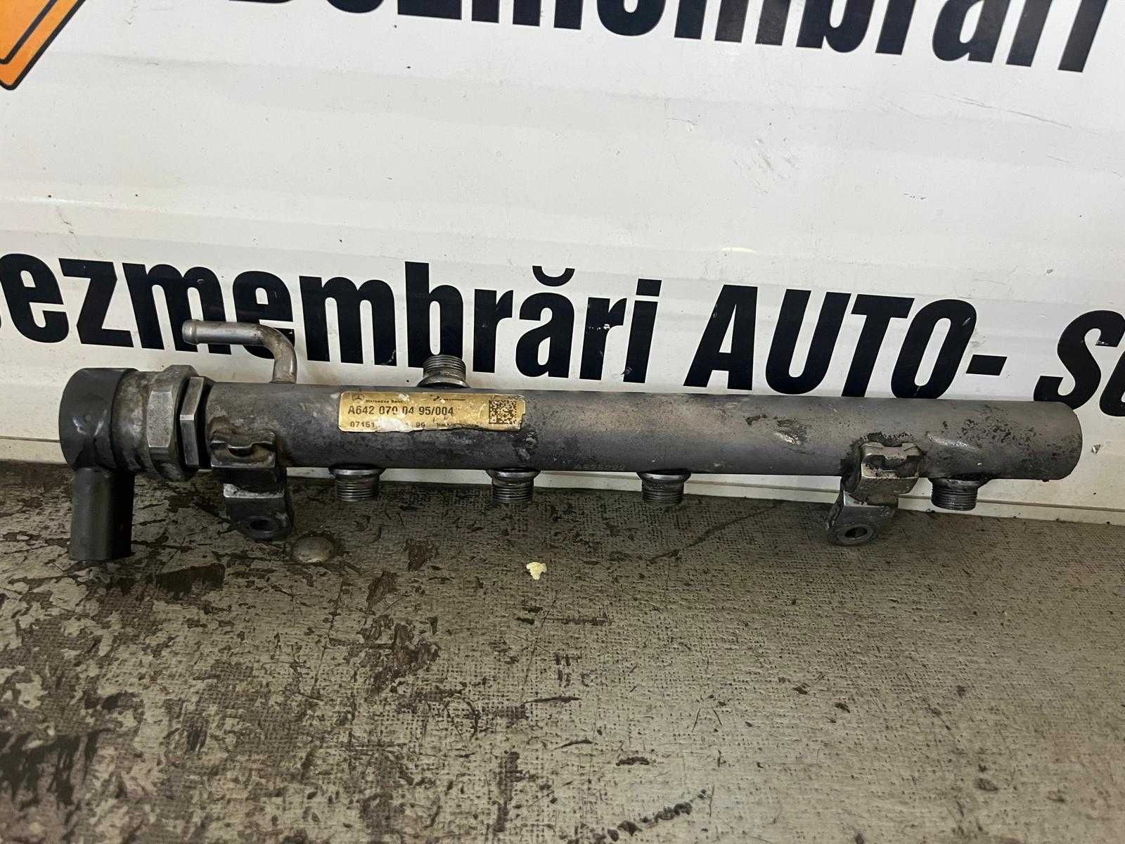 Rampa injectoare  Mercedes Motor 3.0 A6110780449/A6420700495/004