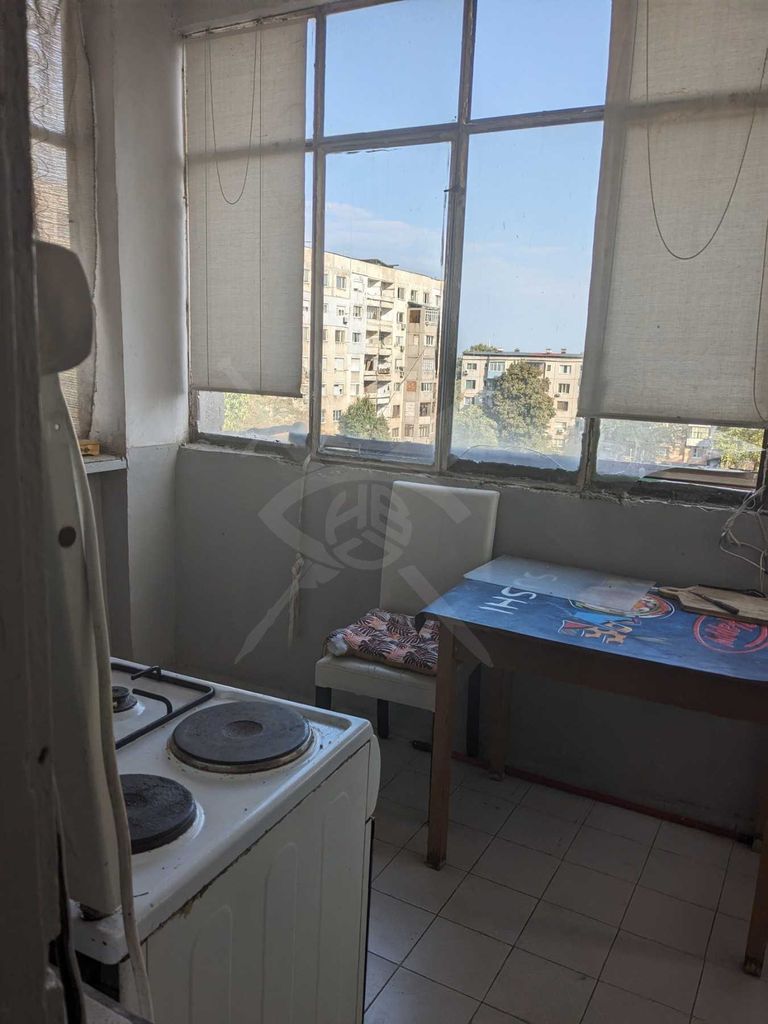 Продава се Тристаен апартамент в Пловдив, Изгрев - 72 кв.м за 862 €/кв.м - Снимка #5