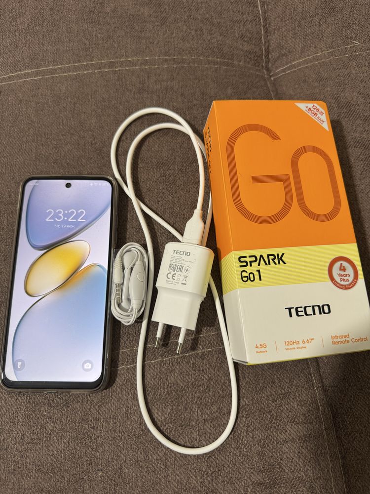 Tecno Spark Android телефон