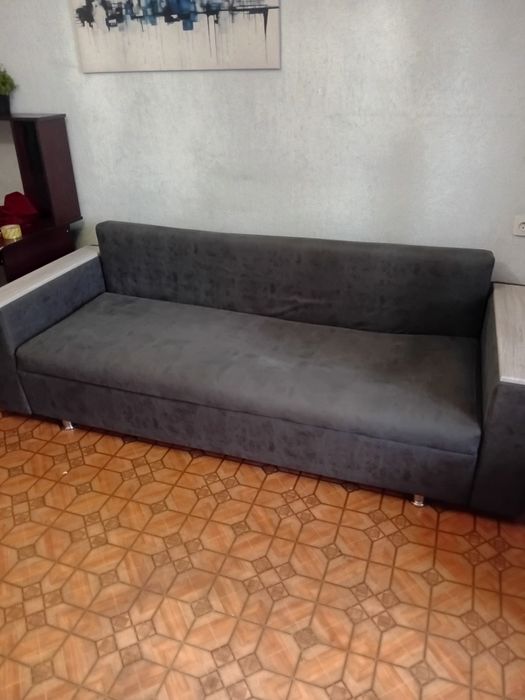 Продам хороший диван