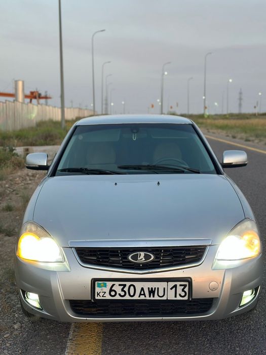 Priora механика бензин 2007 жыл 1,3 млн тг