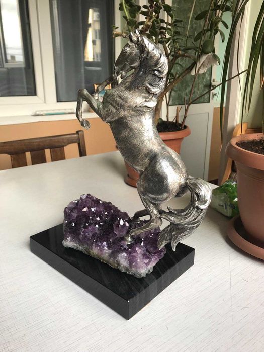 Статуэтка лошадь из чистого серебра 925 пробы.