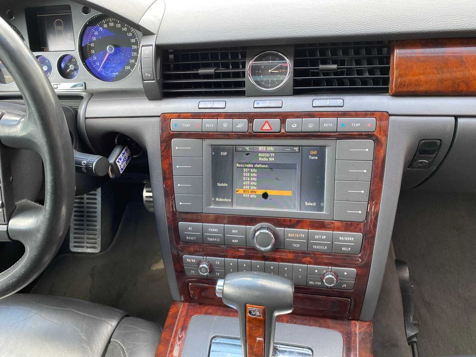 dezmembrez vw Phaeton 3.0 tdi Euro 5/usa fata phaeton/faruri phaeton