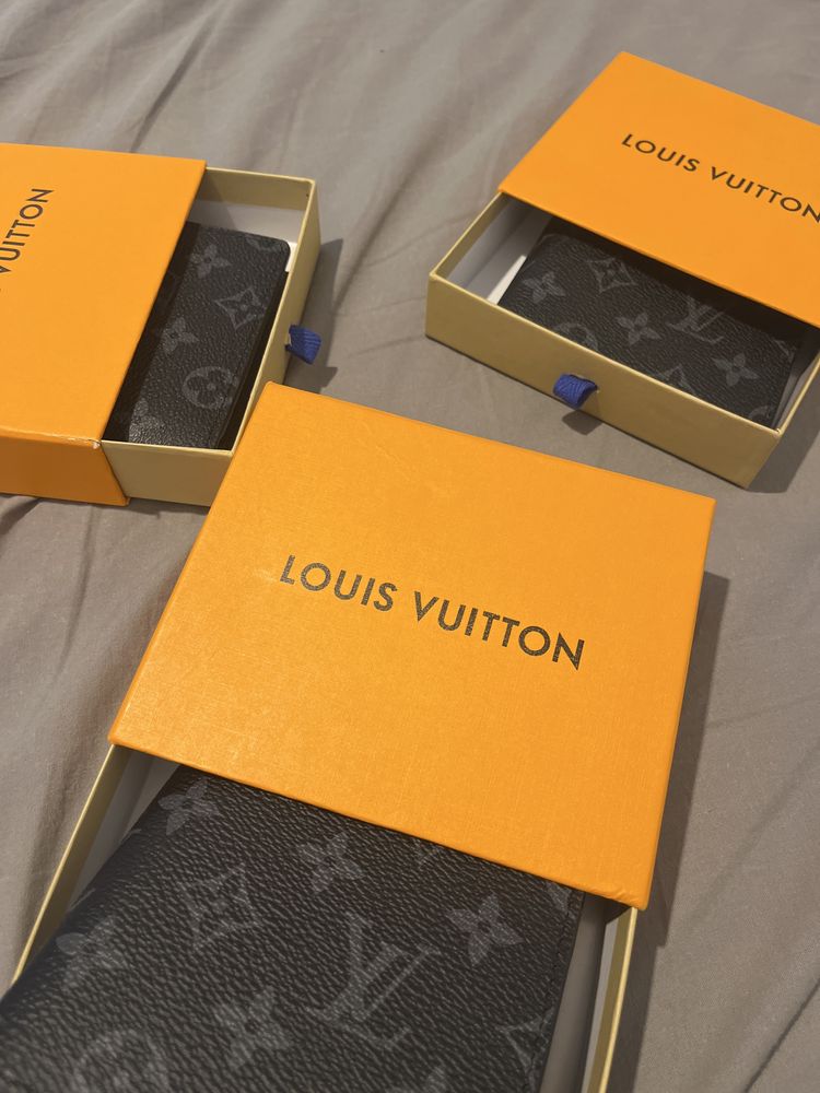 Louis Vuitton портфеил