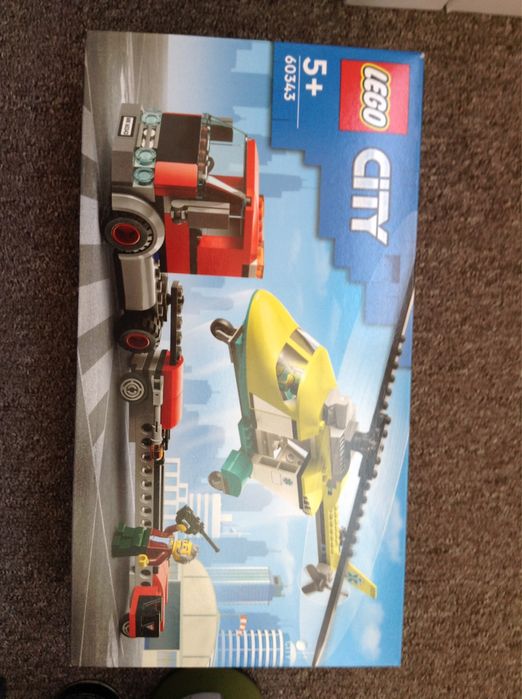 LEGO CITY - transportul elicopterului de salvare - SIGILAT