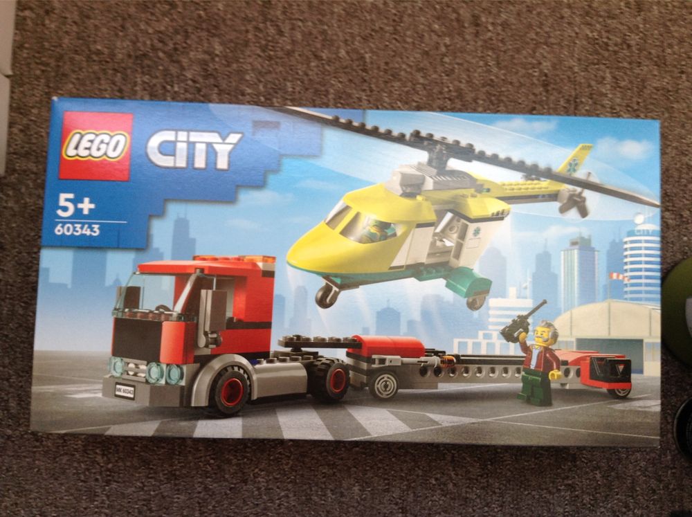 LEGO CITY - transportul elicopterului de salvare - SIGILAT