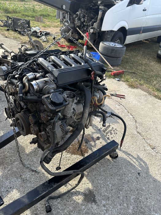 Motor 3.0 M57 BMW Seria 5 E60 E61 530d 218cp bloc fonta complet patrol
