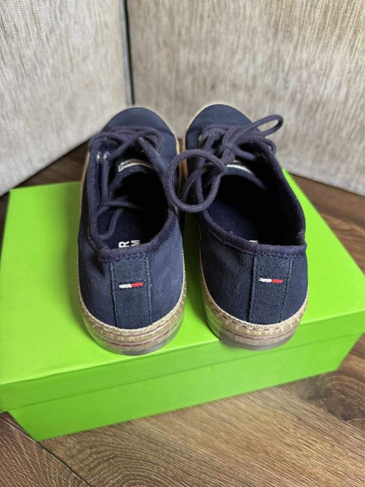 Tommy Hilfiger маратонки