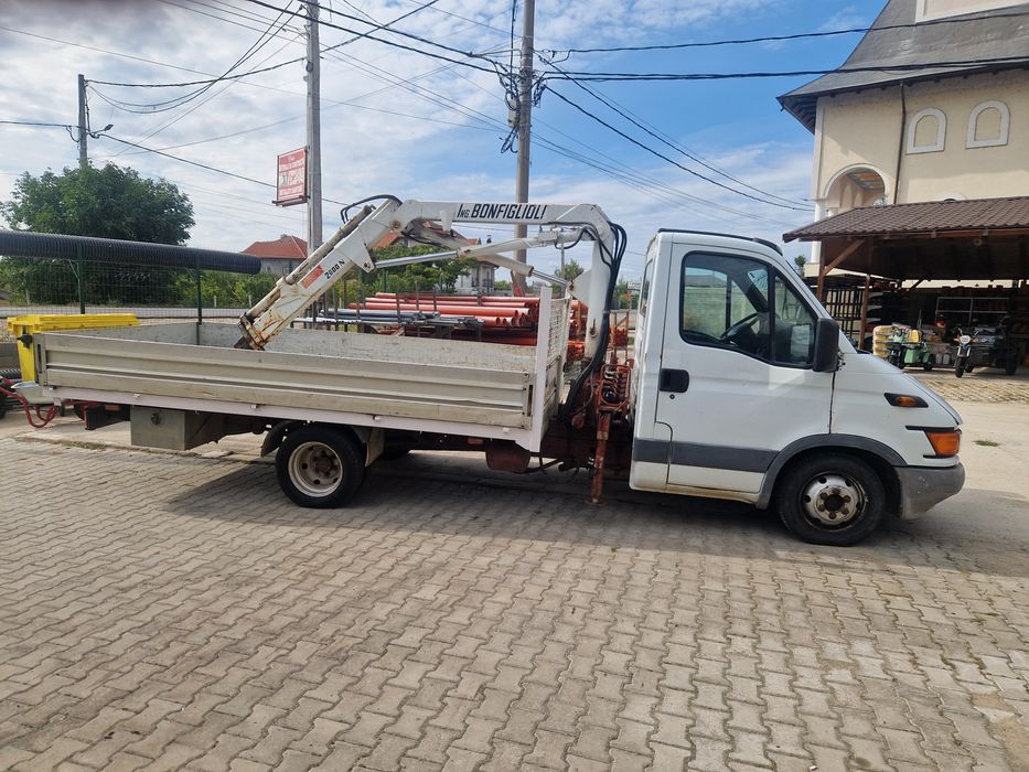 Iveco daily cu macara